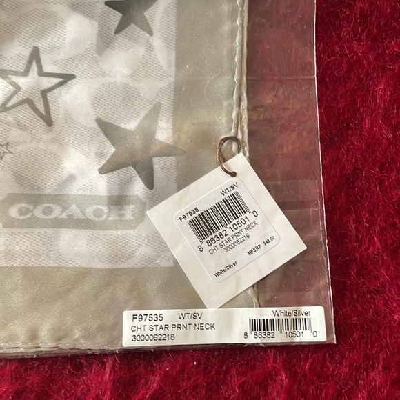 NWT COACH Star Print Neck scarf silver white - Picture 4 of 6